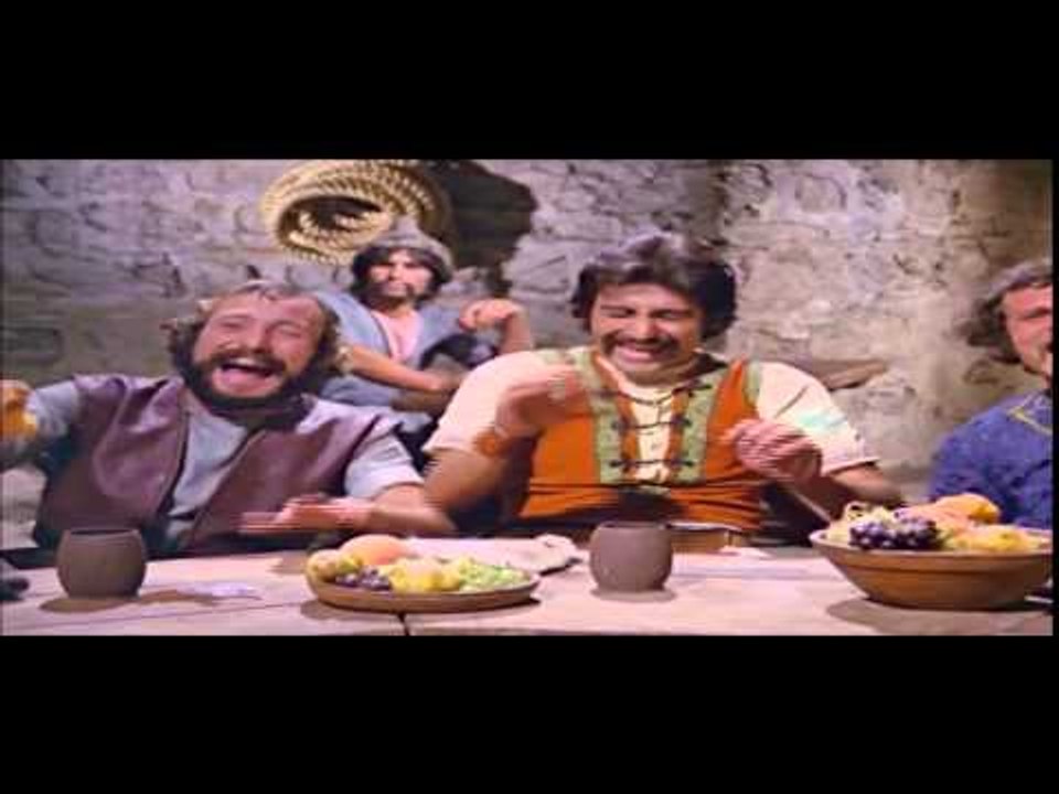 Karaoğlan Geliyor - Tolunay Hatun'a Alageyik