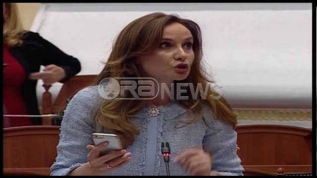 Dështon shumica, nuk arrihet kuorumi për miratimin e pr/ligjeve pas largimit të PD- Ora News