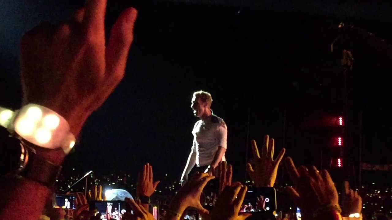 Coldplay - Fix You (Live @ Nice, 24/05/2016)