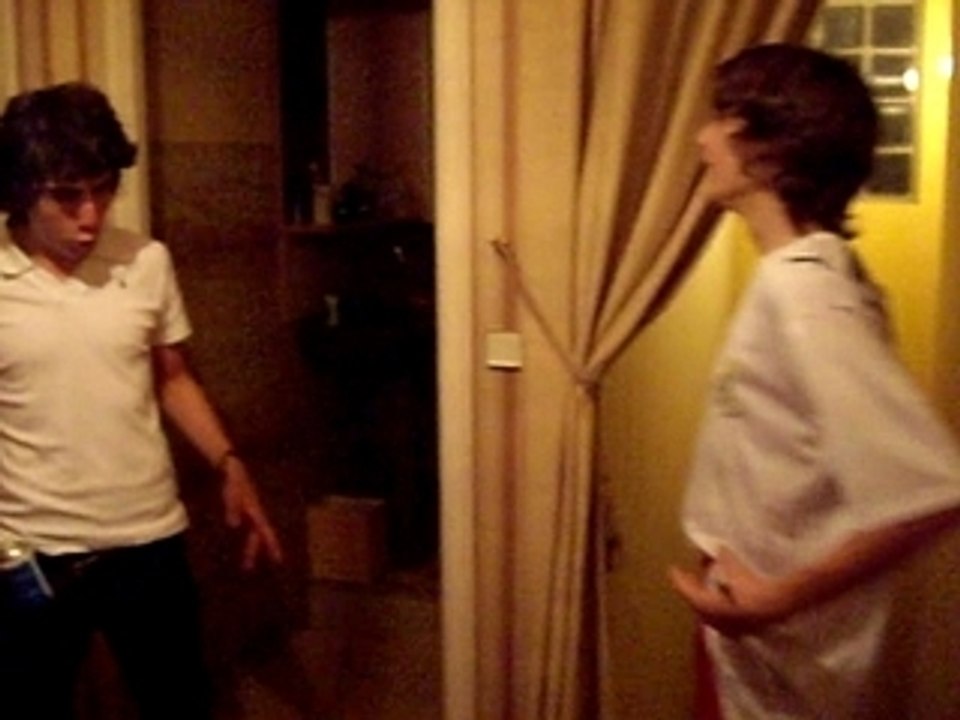 Restino se croit maintenant dans un western!