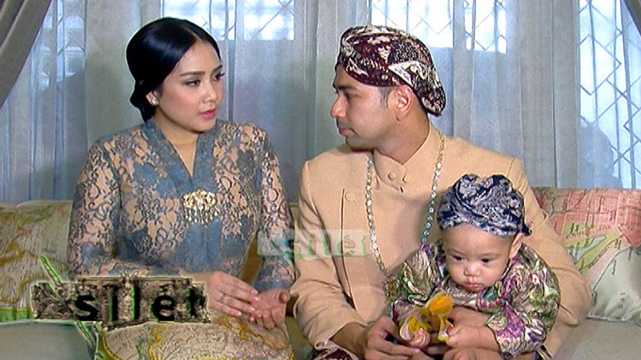Raffi-Nagita Gelar Prosesi Tedak Siten untuk Rafathar - Silet 26 Mei 2016
