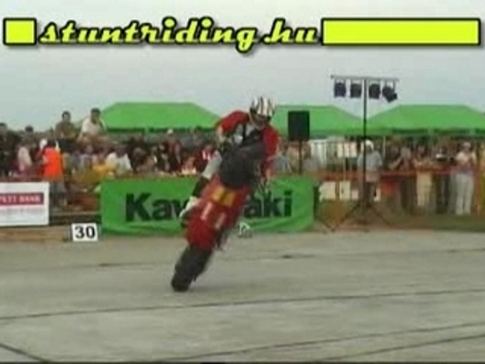Stunt Tapai Tamas
