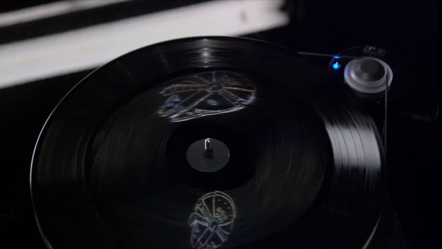 Le Vinyl de Star Wars VII laisse apparaître un hologramme d'un tie fighter