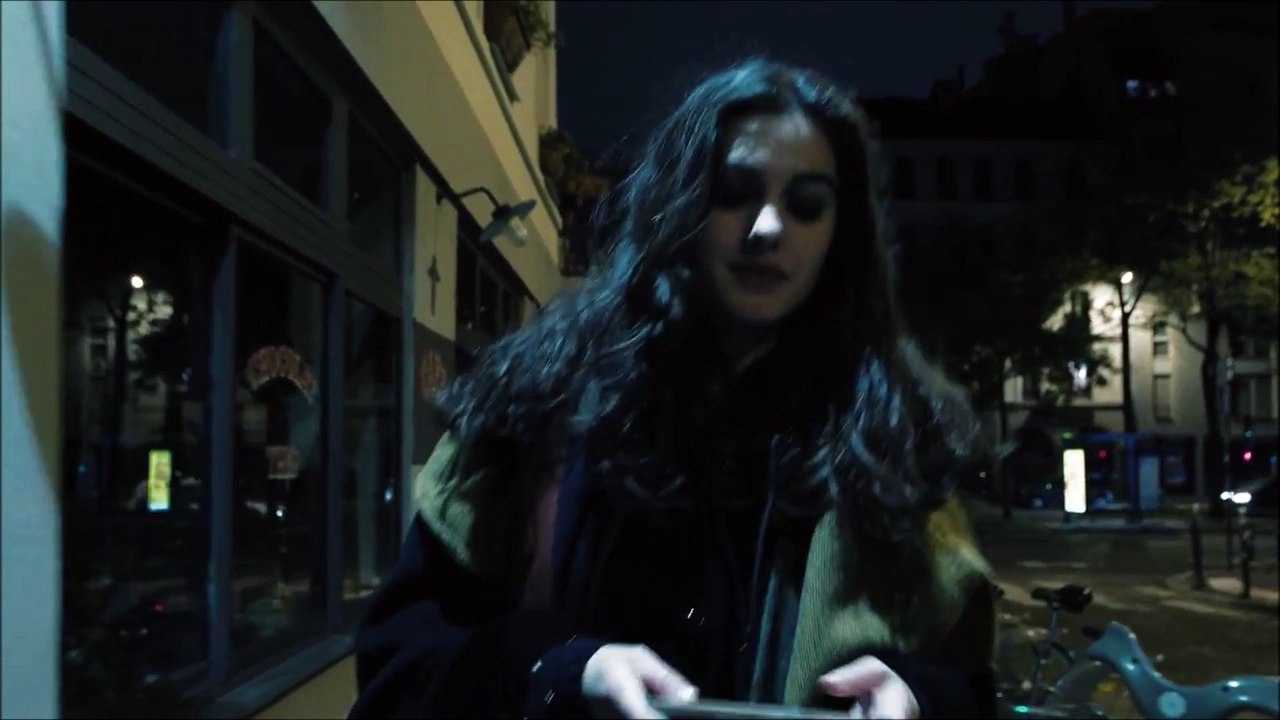 Seule dans les rues, cette femme est harcelée... Un court métrage qui fait réfléchir