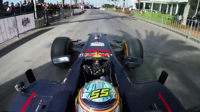 VÍDEO: Carlos Sainz en el Líbano; trompos, donuts y más