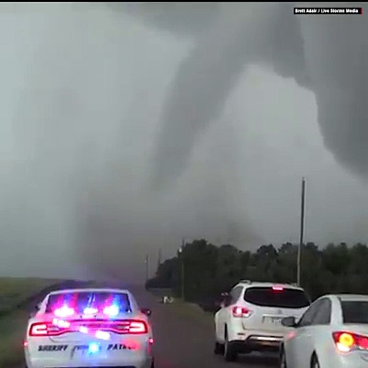 Gaint live tornado