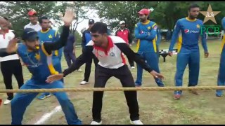 Pakistan Cricket Team vs Pakistan Army - Tug of War match