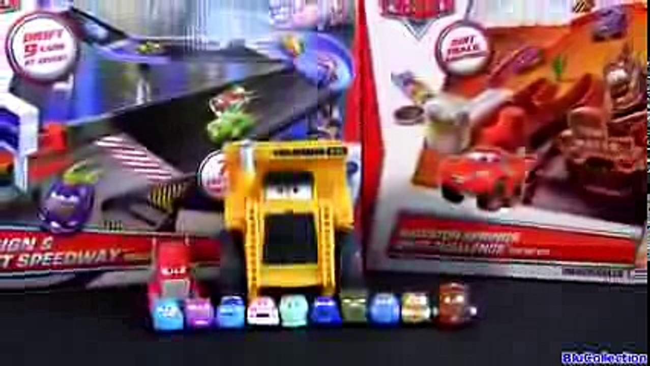 ) Micro Drifters Radiator Springs Drift Challenge Track Playset Cars 2 Disney Drifting Racing