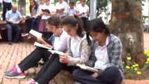 Gaziantep Öğrenciler Parkta Kitap Okuyarak Farkındalık Yarattı