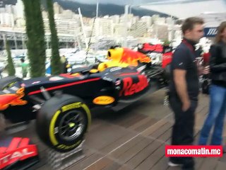 Visite de la Red Bull Energy Station, installée sur une barge dans le port Hercule