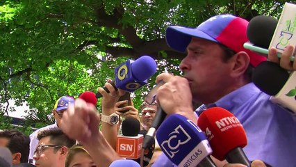 Capriles lidera protesto na Venezuela