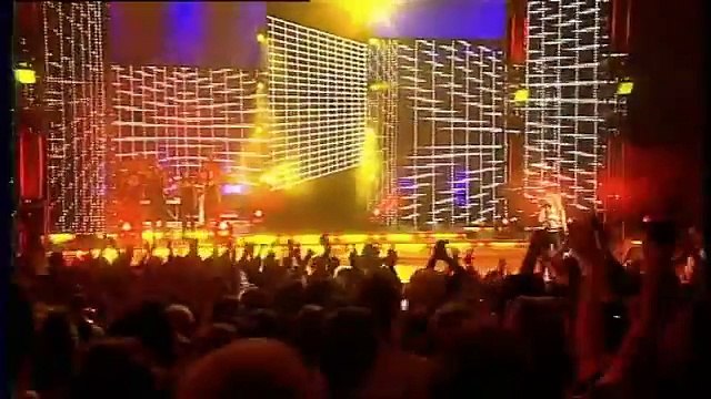 Kylie Minogue - Love at First Sight (LIVE)