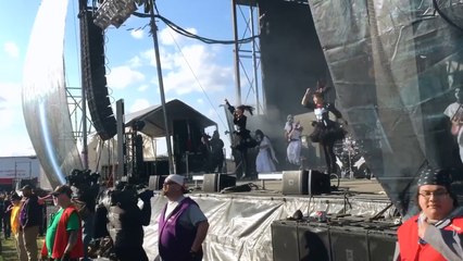 BABYMETAL DEATH KARATE Guard Shakes! (ROCK!!!) May 14 2016