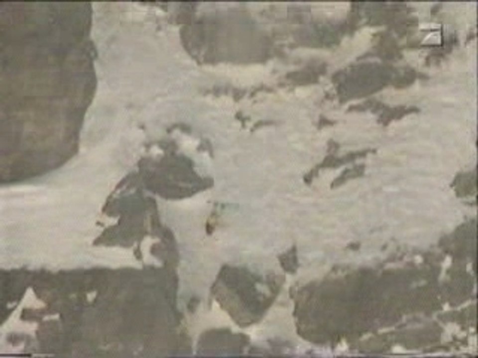 Comique-chute - drole - accident - snowboarder