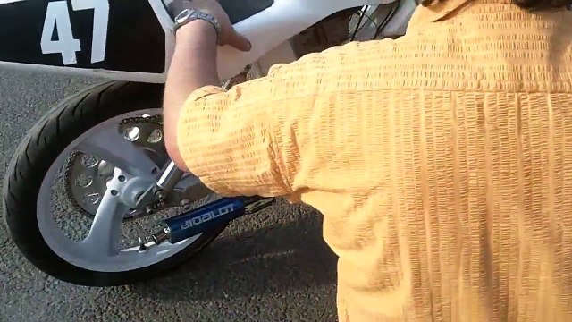 FRANCE 2010 - Christophe riding MBK 51 CF '90 G3 BIDALOT