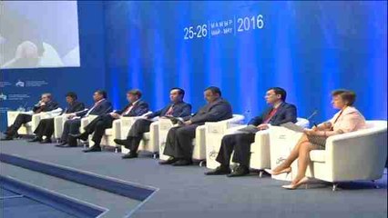 Kazajistán quiere convertirse en un "puente" entre Europa y Asia