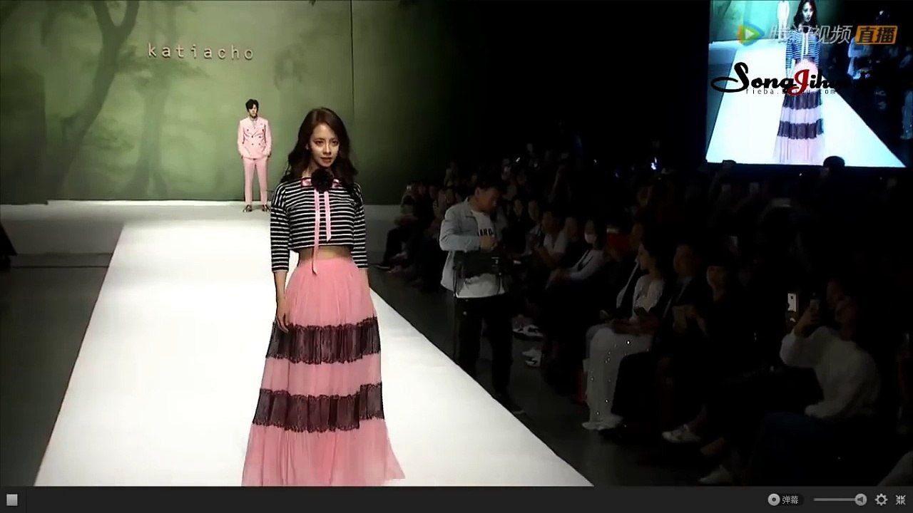 160430 Very Korean KatiaCho fashion show Song Ji Hyo CUT
