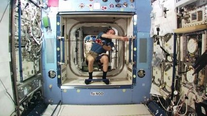 Trailer da NASA do Angry Birds Space