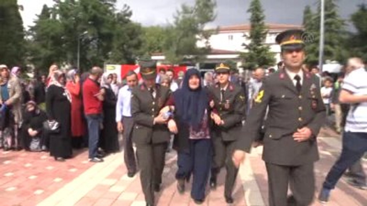 Midyat'ta Şehit Düşen Salih Yıldırım Son Yolculuğuna Uğurlandı