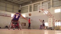 Gazzeli Engelli Basketbolculara ABD'li Engelli Antrenör