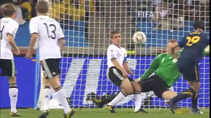 Germany show four fingers to World Cup