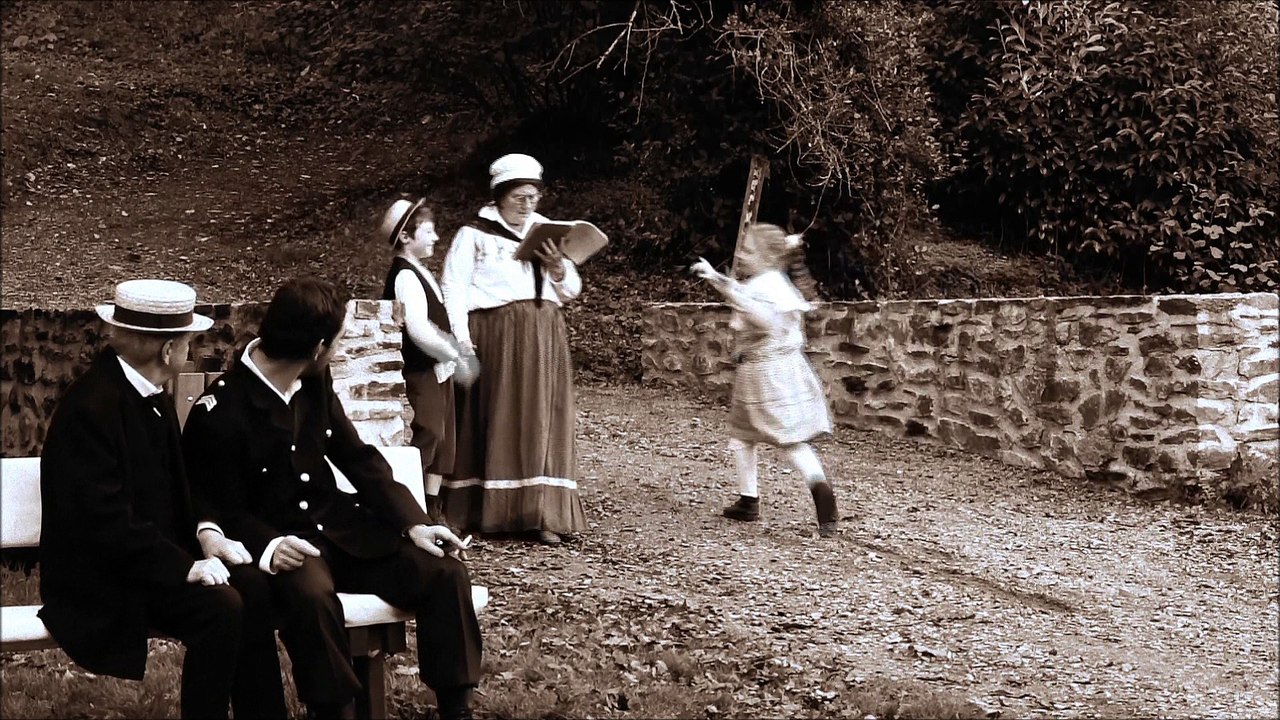 La bonne d’enfants et soldat