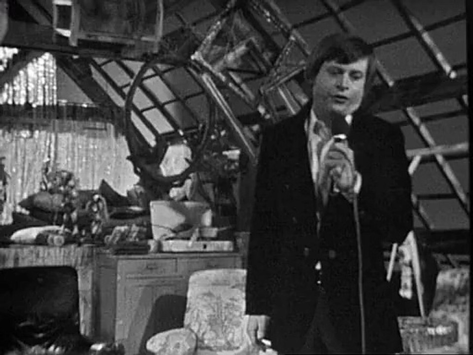 la une est a vous zorro mars 74