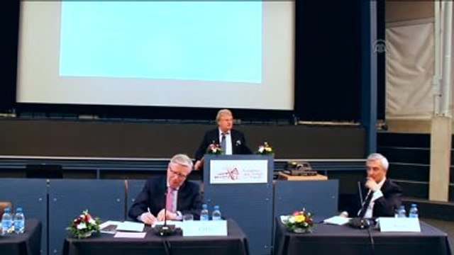 Elmar Brok'tan Türkiye'ye Vize Serbestisi Desteği