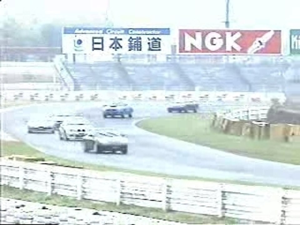 Mitsubishi EVO-VII GSR vs. Nissan Skyline R34 GT-R V-Sprc II