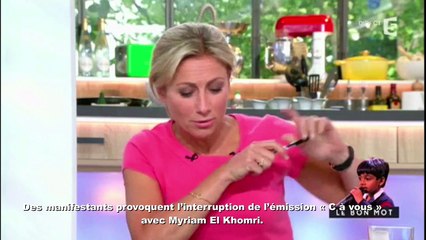 "C'est à vous" avec Myriam El Khomri interrompue par des manifestants