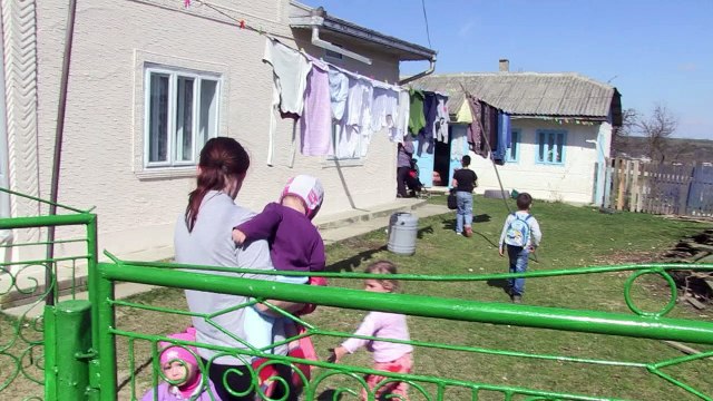 Un village roumain havre de paix pour des femmes maltraitées