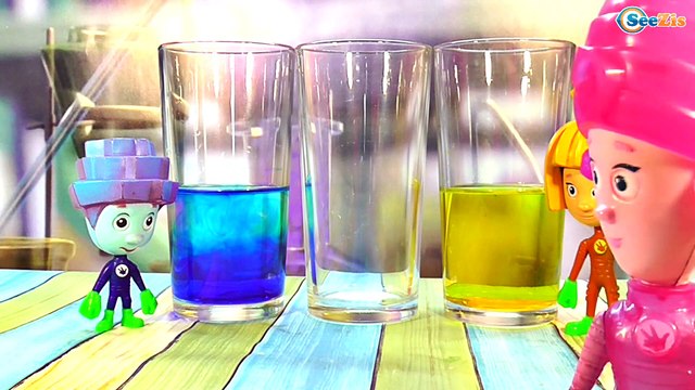ФИКСИКИ – Нолик, Симка и Мася смешивают цвета в ФиксиЛаборатоии. Мультик с игрушками. Серия 19