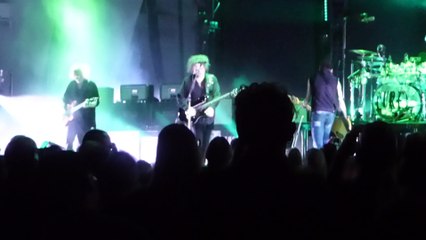 THE CURE : "The Walk" : Hollywood Bowl / Los Angeles, CA  (Tuesday, May 24, 2016)