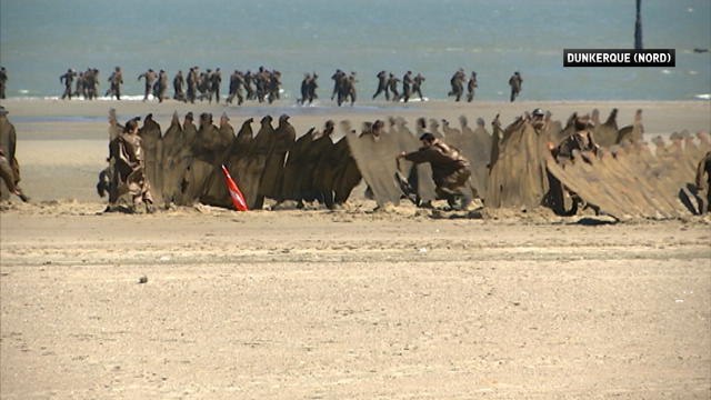 Dunkerque : Christopher Nolan tourne Dunkirk , son prochain blockbuster - Le 27/05/2016 à 08h00
