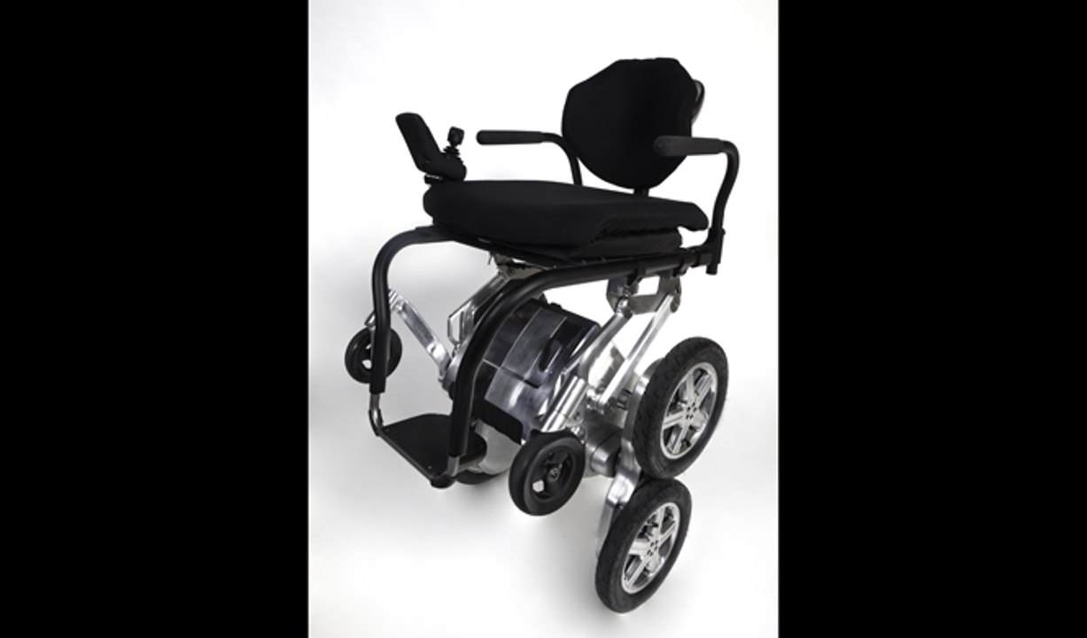 VÍDEO: IBOT, la silla de ruedas de Toyota y DEKA