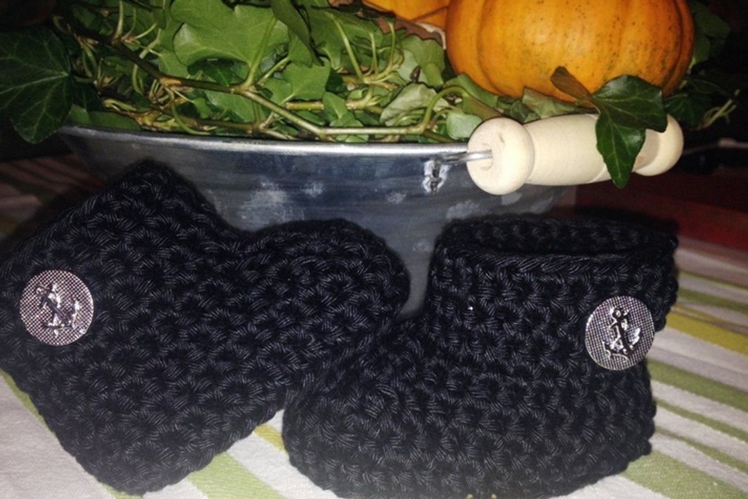Crochet Baby Bootie - Winter Bootie - Babyshoe - Part 2 - Sides by BerlinCrochet