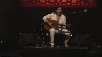 Meksikalı Sanatçı Paco Renteria Konseri