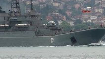 İki Rus Savaş Gemisi İstanbul Boğazı'ndan Geçti