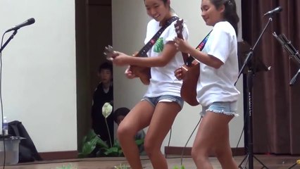 Elles jouent du ukulele comme personne !! Reprise de "Wipeout"