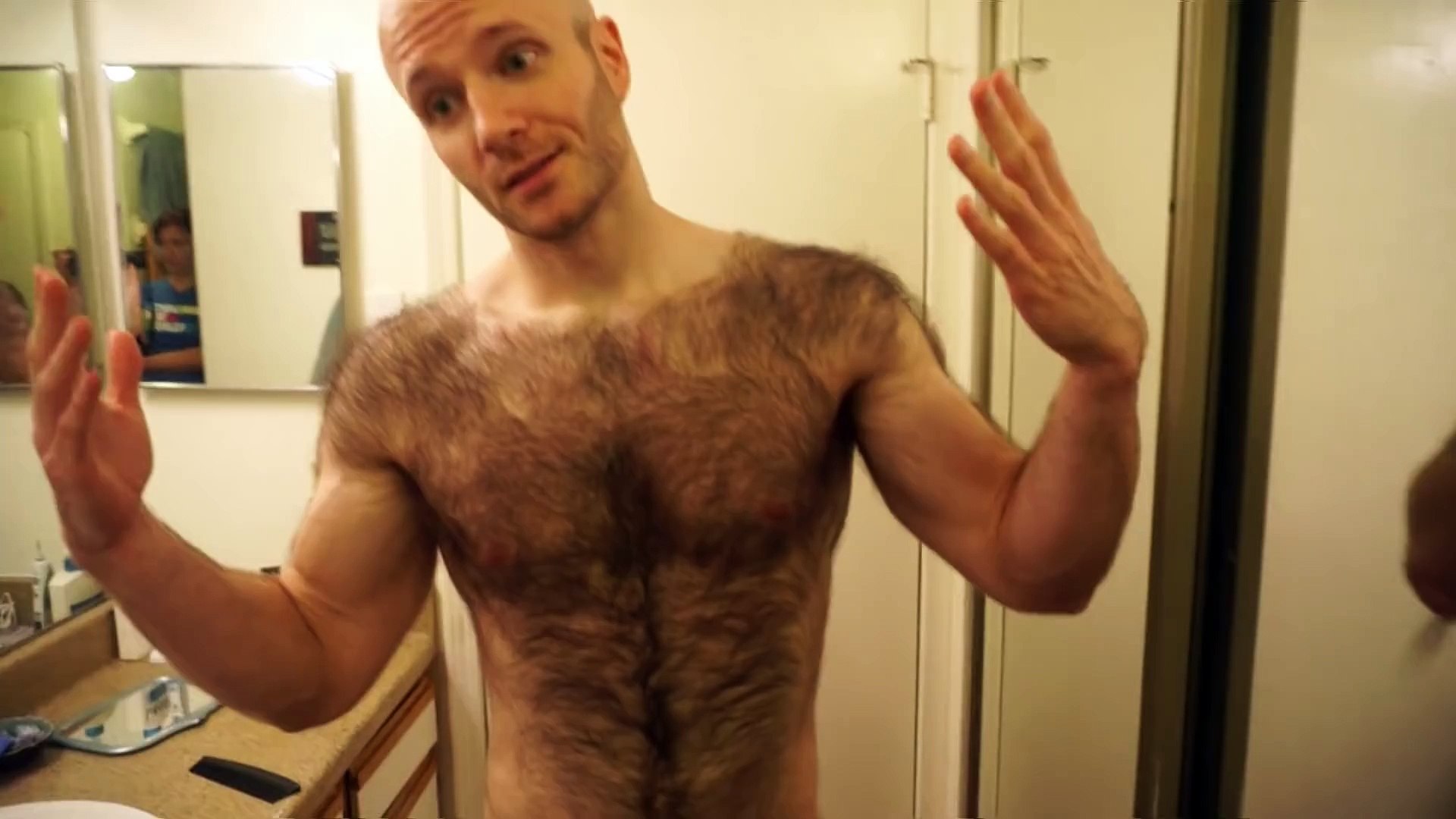 Cet homme très poilu va se raser entièrement le corps... Avant/Après  impressionnant - Vidéo Dailymotion