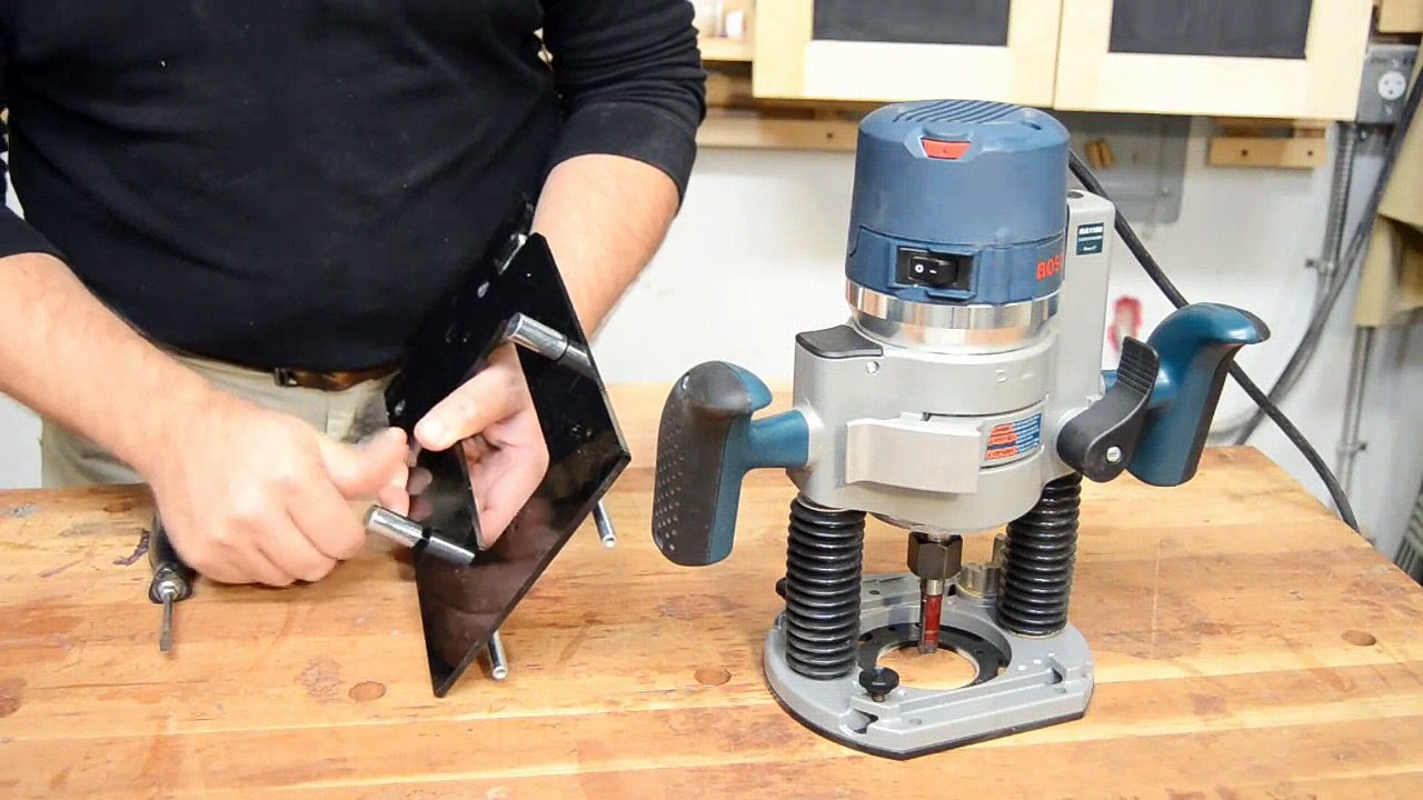 Réalisation de mortaises avec l'embase de défonceuse CRB7 MK III - HMDIFFUSION