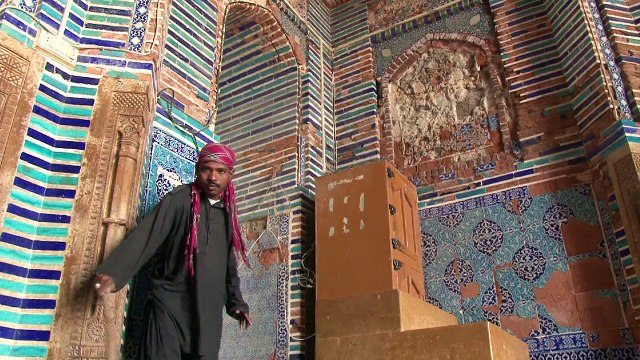 Pakistan: une magnifique mosquée moghole vouée au délabrement