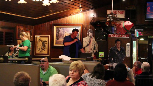 Scott Michael sings 'How Great Thou Art' Marlowes Elvis Week 2013