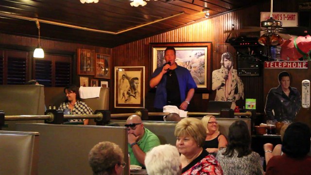 Scott Michael sings 'Memories' Marlowes Elvis Week 2013