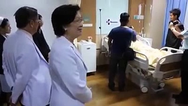 Aux toilettes, il se fait mordre le sexe par un python de trois mètres