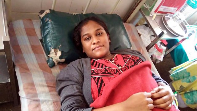 Une femme accouche à l'hôpital, quand les docteurs voient le bébé: ILS SONT SOUS LE CHOC!