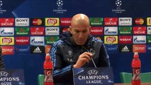 Zidane - Quello che ha fatto Totti è uno spettacolo Cristiano Ronaldo - E' impressionante