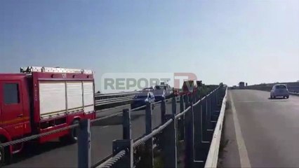 Report TV - Po pastronte rrugën Fier-Vlorë shtypet nga kamioni 60-vjeçari