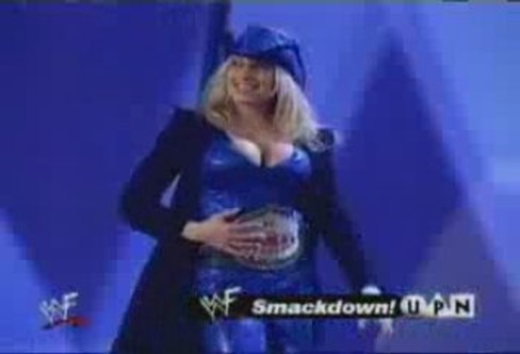 Trish Stratus vs Jazz