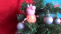 Árvore de Natal da Galinha Pintadinha, Galo Carijó, Peppa Pig, George, e família Pig. - Em Português